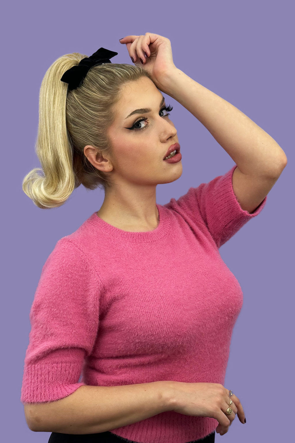 Ponytail hairpiece, shoulder length with flick/flip, retro 1960s style: Ariana blonde 613T24