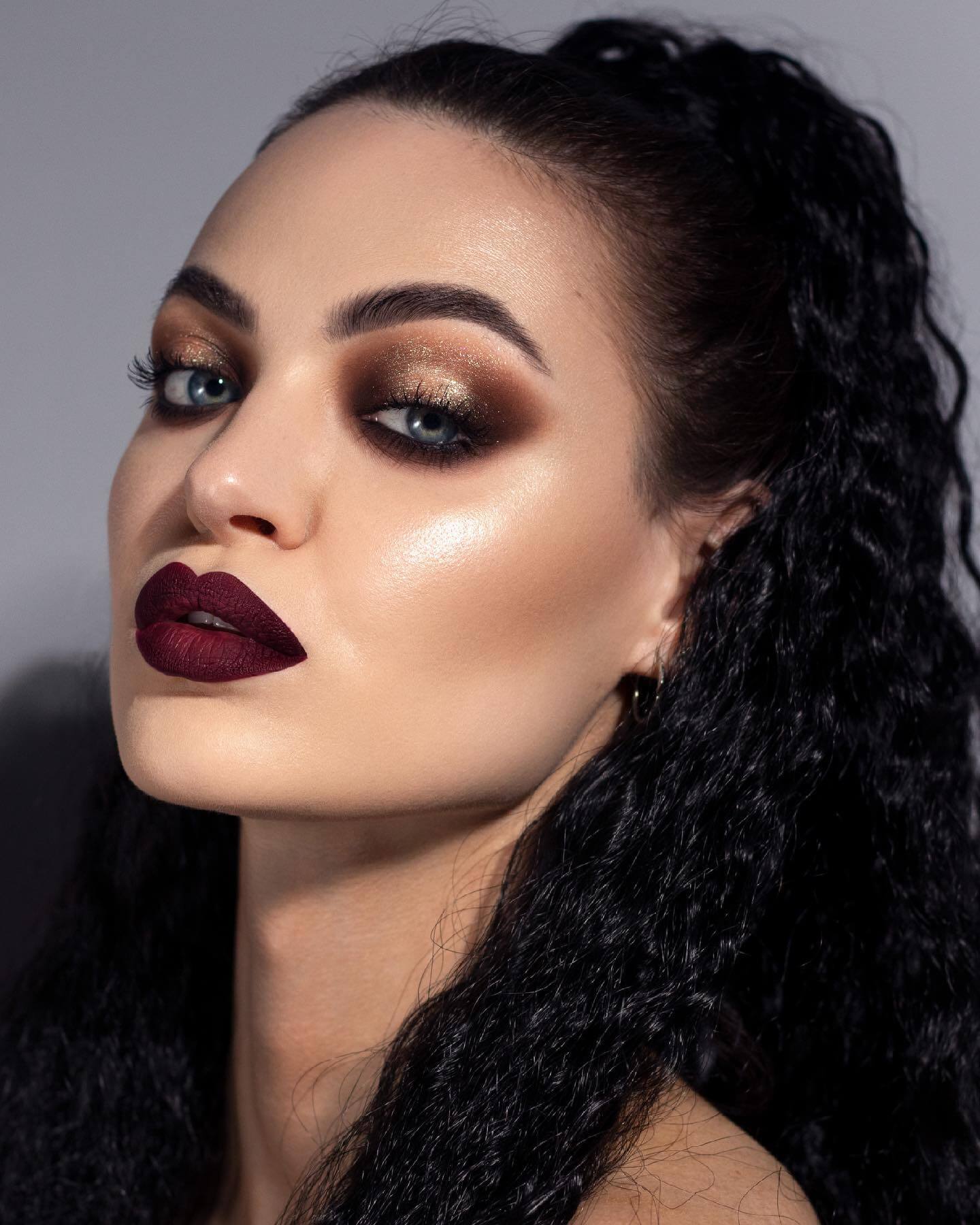 Extra long ponytail extension with long loose spirals: Kaia black 1B