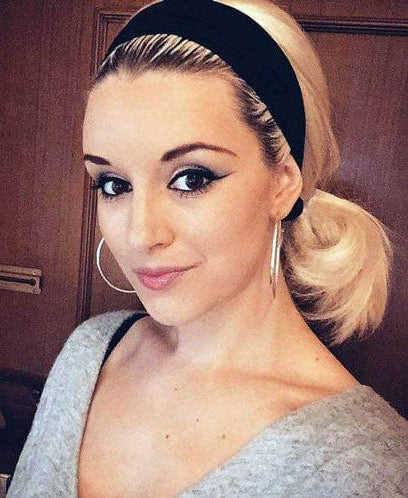 Straight blonde half wig hairpiece (3/4 wig), layered: Autumn champagne blonde 613