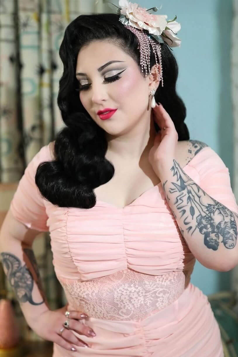 1950s style half wig hairpiece with beautiful waves: Morgana black 1B