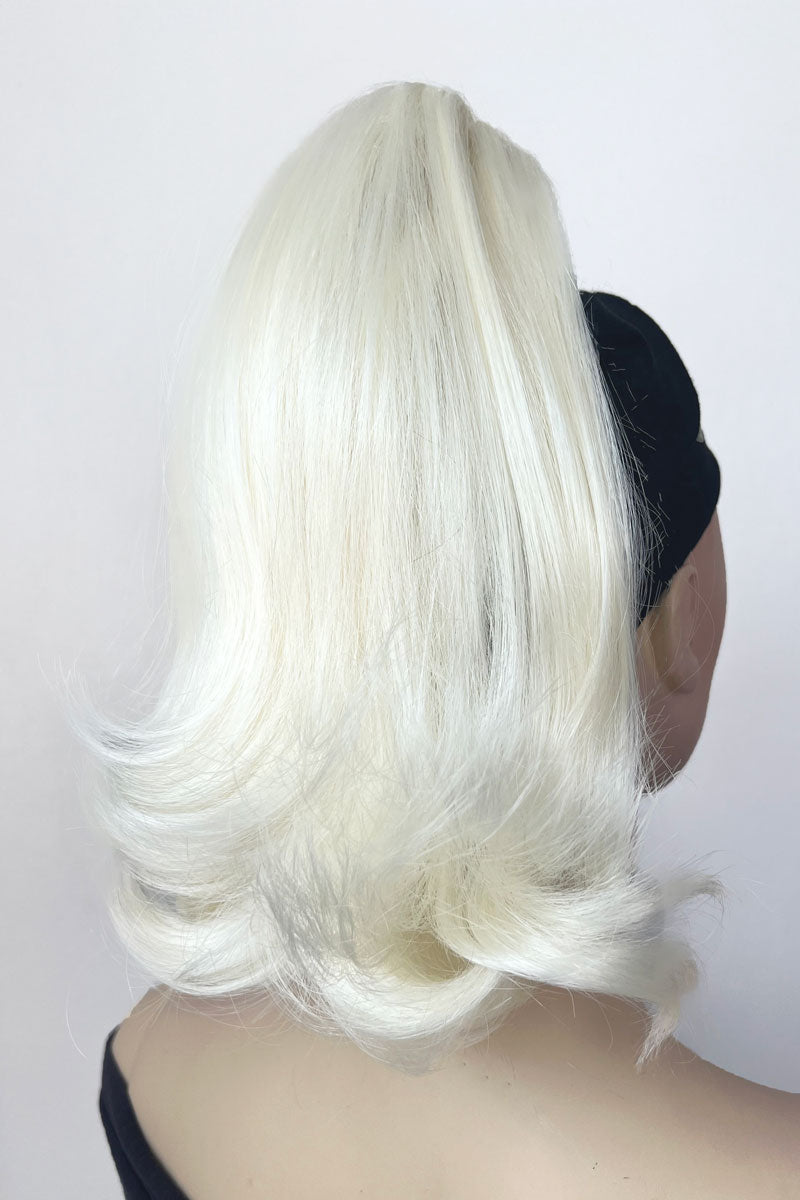 Ponytail hairpiece, shoulder length with flick/flip, retro 1960s style: Ariana Platinum blonde 1001
