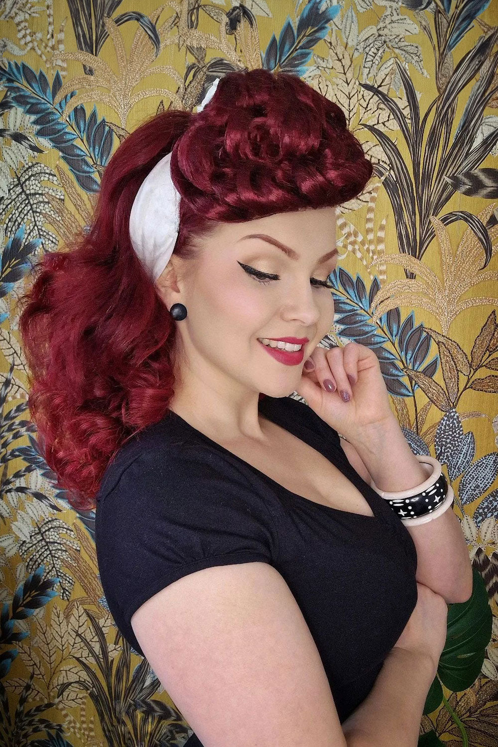 Hair poodle clip-in hairpiece bun vintage style 1950s: Lucille cherry red 39