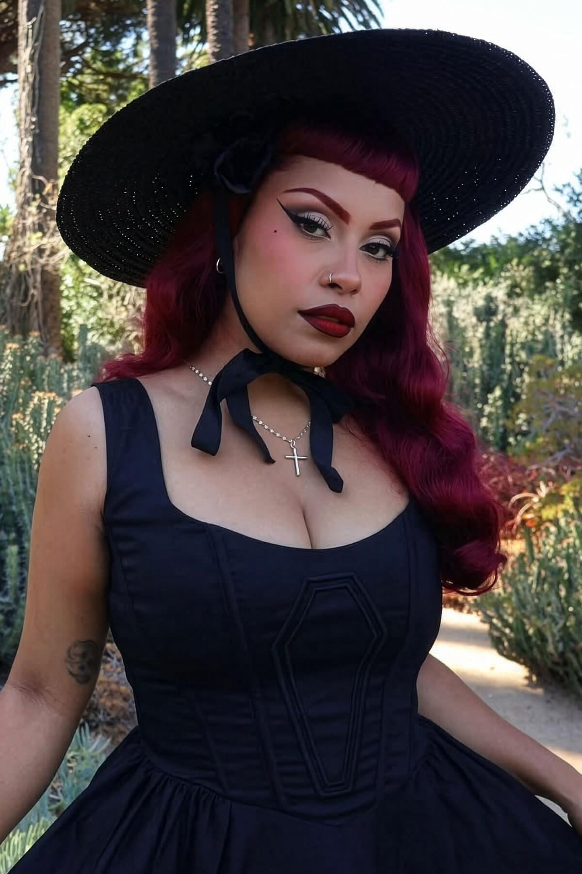 Pinup style half wig hairpiece with beautiful waves: Morgana red 39