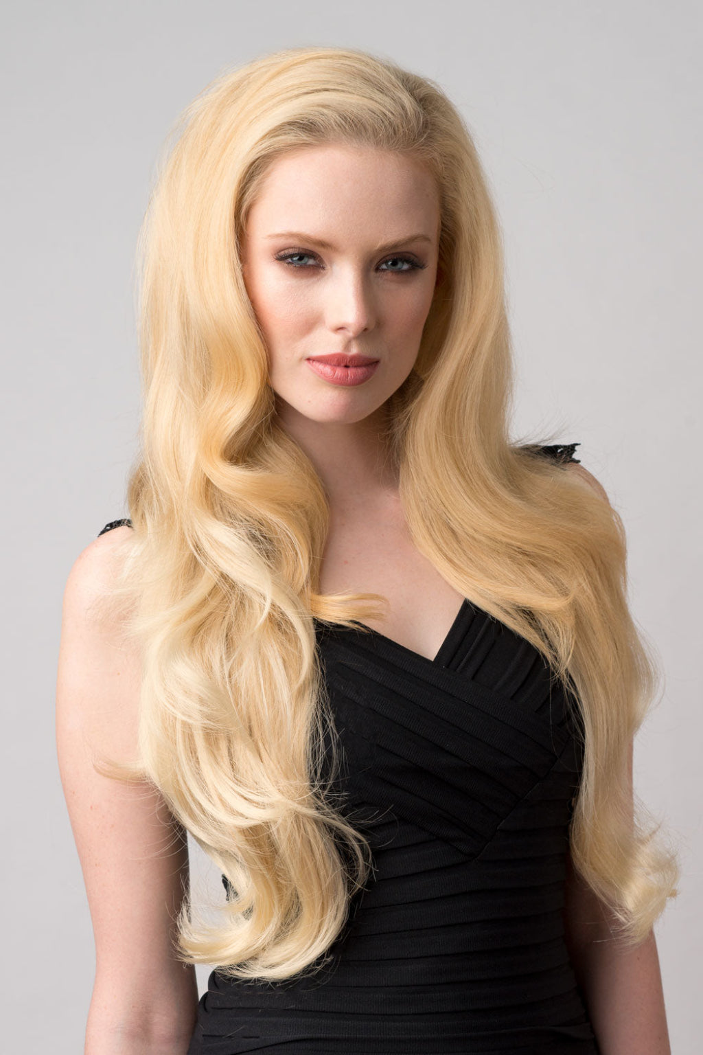 Blonde half wig hairpiece (3/4 wig), loose curls: Suki warm golden blonde 24BH613