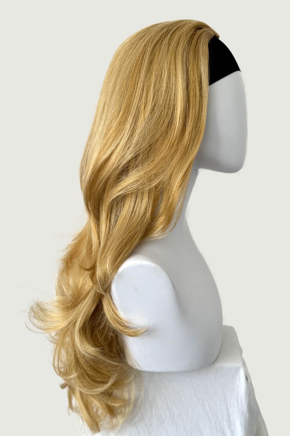 Long blonde half wig hairpiece (3/4 wig) loose curls: Frankii warm blonde 24BH613
