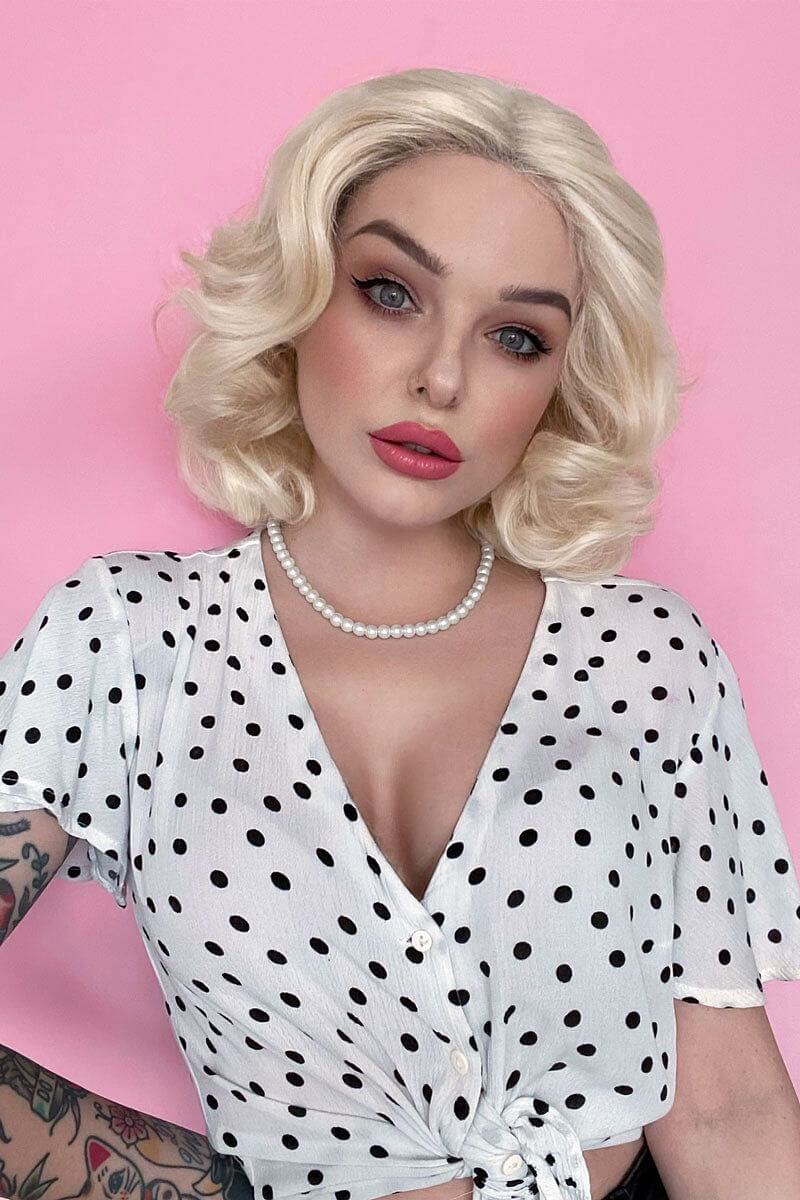 Blonde pinup wig, lace front, vintage style: Marilyn creamy blonde 613