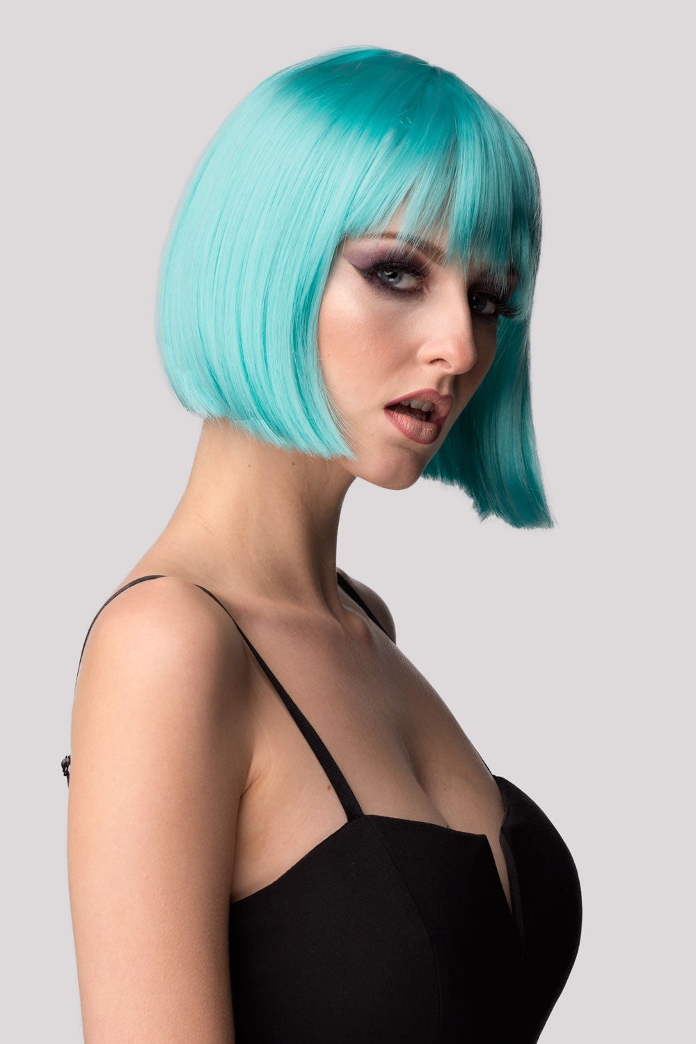 Turquoise bob wig  with full fringe: Iris