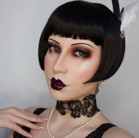 Louise Brooks style wig, short black bob: Brooks