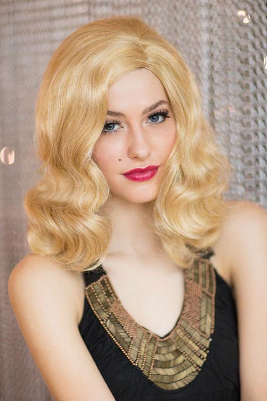 40s blonde pinup style wig with marcel waves: Lauren